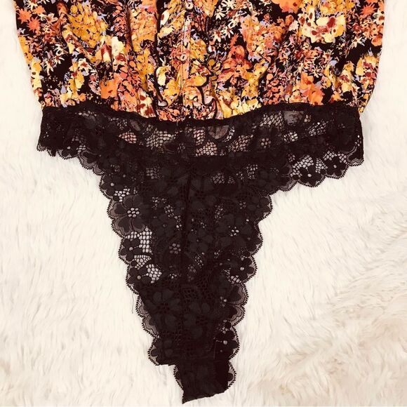 FREE PEOPLE Heat Wave Floral Long Sleeve Thong Bodysuit V-Neck Orange‎ Black New - Picture 12 of 14